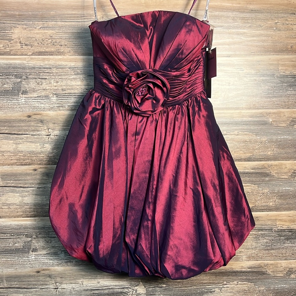 Interlude USA Wine Strapless Homecoming Dress NWT